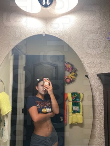 Chellchee leaked private content