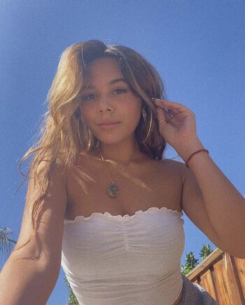 Chellchee leaked private content