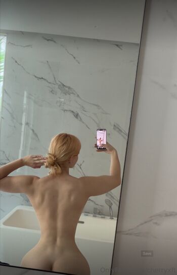 Onlyfans.com/sashapearl leaked private content