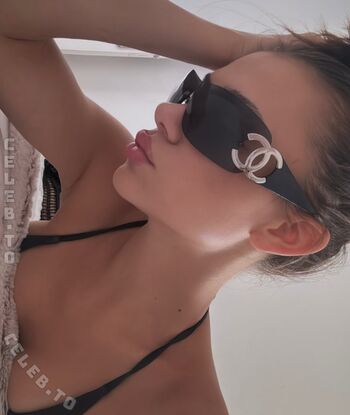 Haesicks / leaked private content