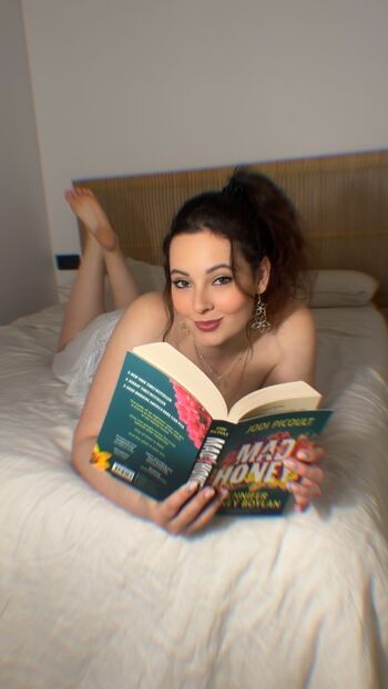 Honeybun  onlyfans leaked private content