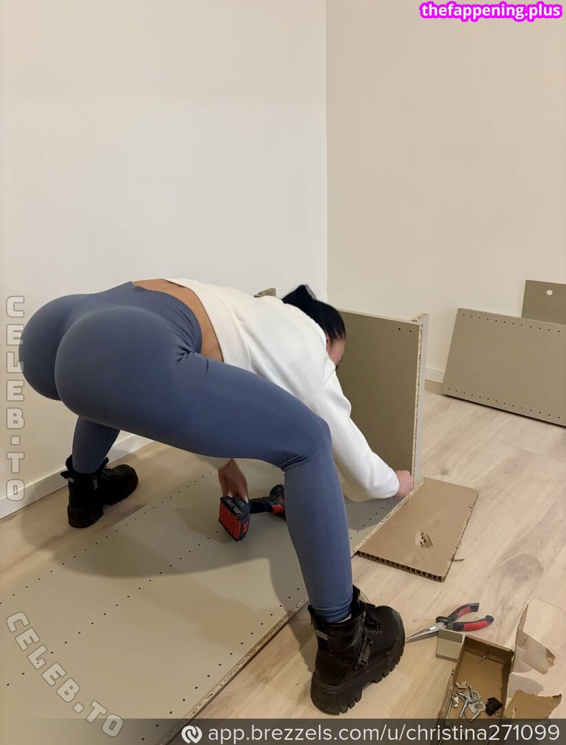 Hellbabyeve leaked private content