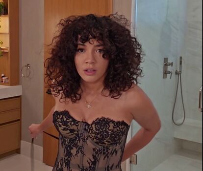 Queenv leaked private content