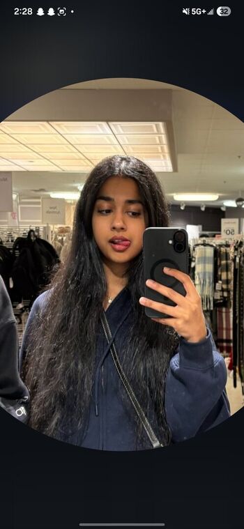 Curiousiteaaa leaked private content