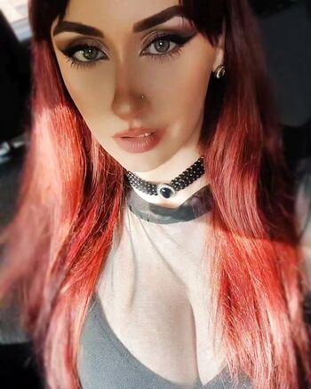 Iulia valentina/ leaked private content