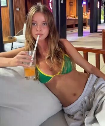 Julia logan/ leaked private content