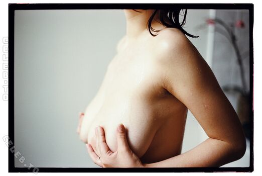 Zoe kravitz fappening leaked private content