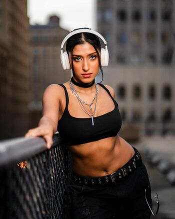 Devi chai leaked private content