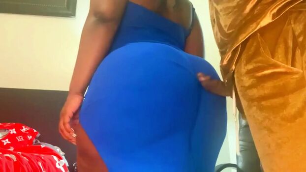 Foxxyfollies leaked private content