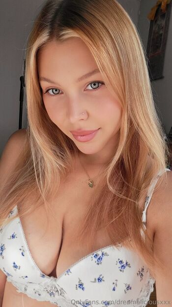 Pudderfly/ leaked private content