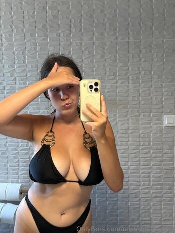 Emmaelizabethann/ leaked private content