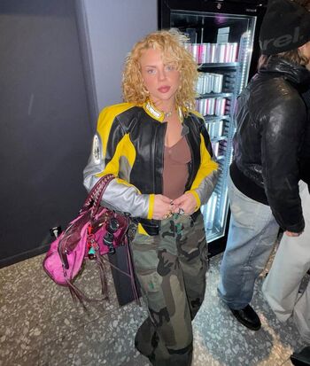 Kareng cosplay/ leaked private content