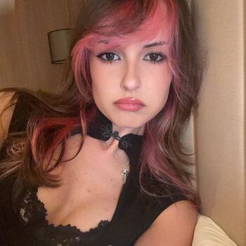 Littlemissconnie/ leaked private content