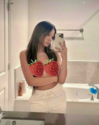 Thatgurlbk/ leaked private content