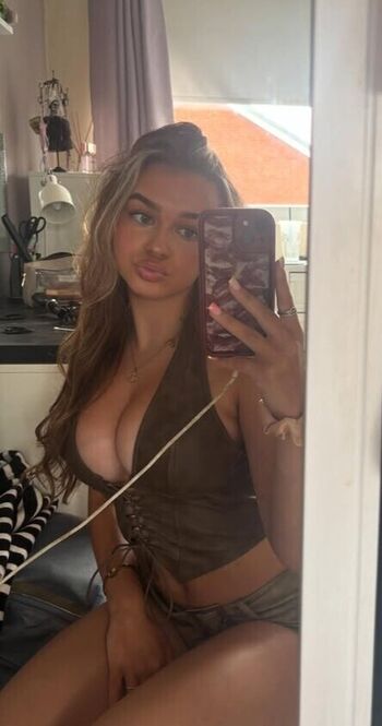 Daniela braga/ leaked private content