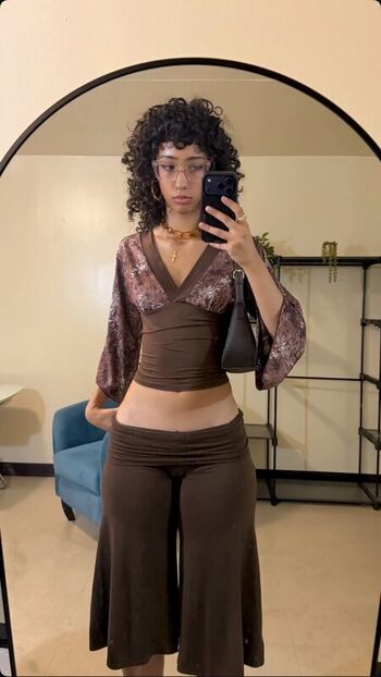 Kamya buch/ leaked private content