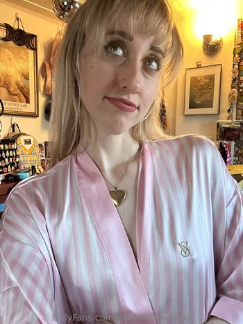 Daniela braga/ leaked private content