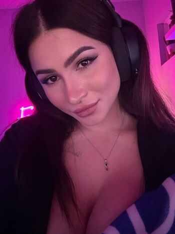 Haesicks / leaked private content