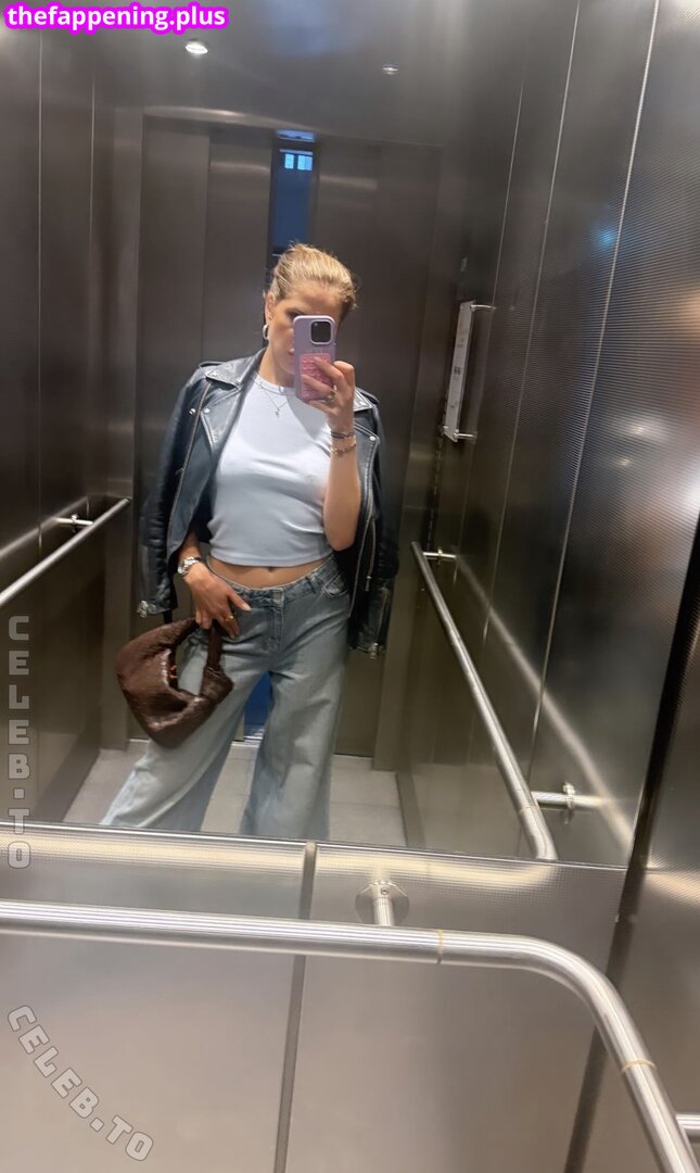Daniela sex/ leaked private content
