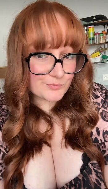 Vampisaurus onlyfans leaked private content