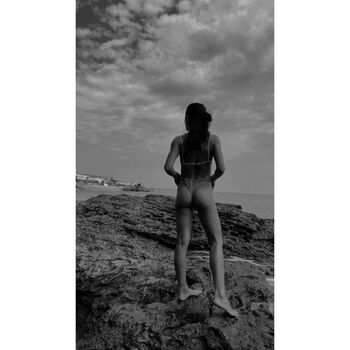 Emanovak desnuda leaked private content