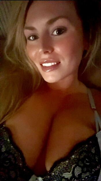 Thickbunnylexi/ leaked private content