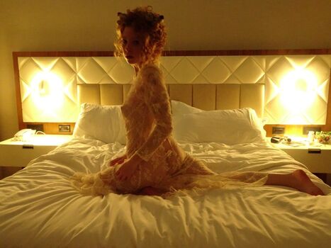 Francesfarmer contrachloe chloe woodard leaked private content