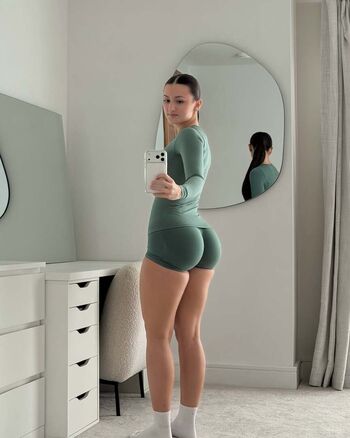 Megan desaever/ leaked private content