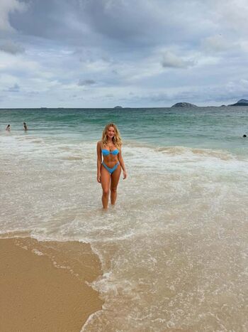 Vermilionvixxxen ms red wrenching/ leaked private content