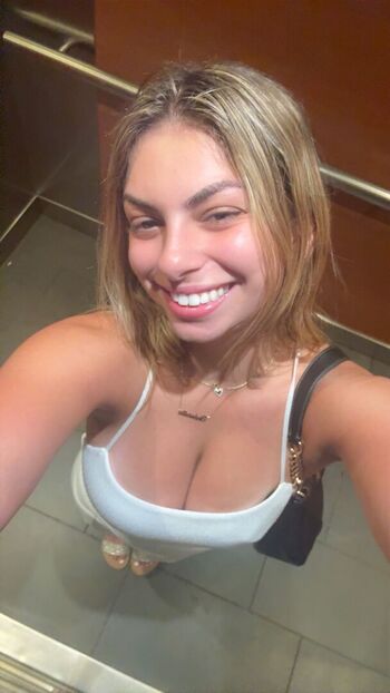 Alexa deme/ leaked private content