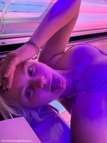 Haesicks / leaked private content