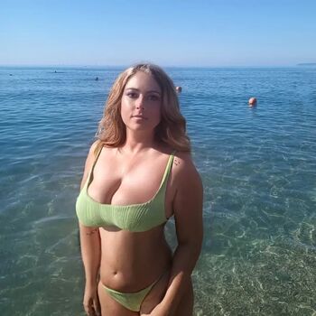 Haesicks / leaked private content