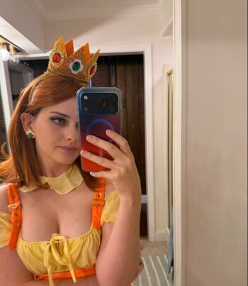 Haesicks  page leaked private content