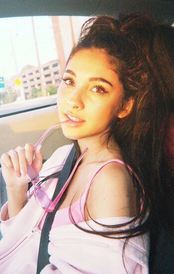 Hallie mcclain/ leaked private content