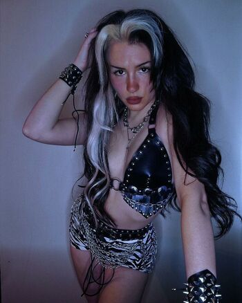 Hellioncait leaked private content