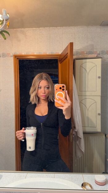 Haesicks / leaked private content