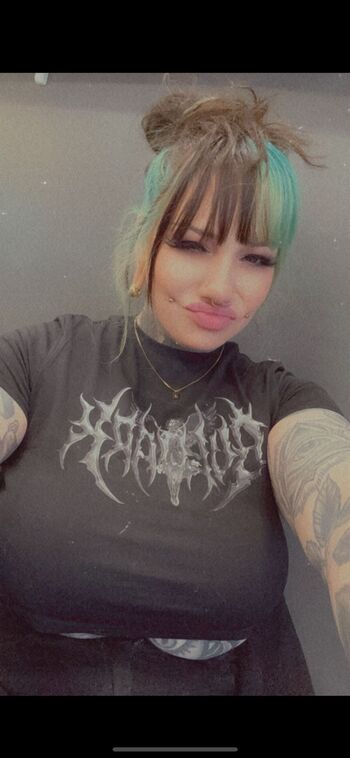 Hoodrat princess leaked private content