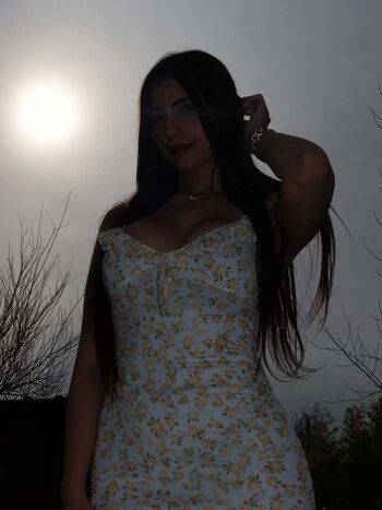 Bad girl kaira/ leaked private content