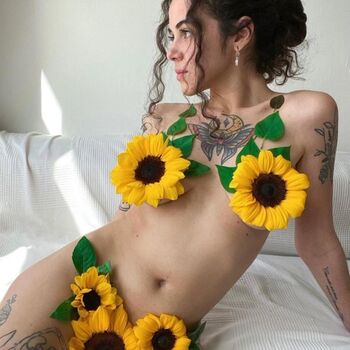 Raina morris/ leaked private content