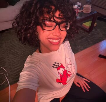 Itsqueennovaa leaked private content