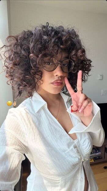Itsqueennovaa leaked private content