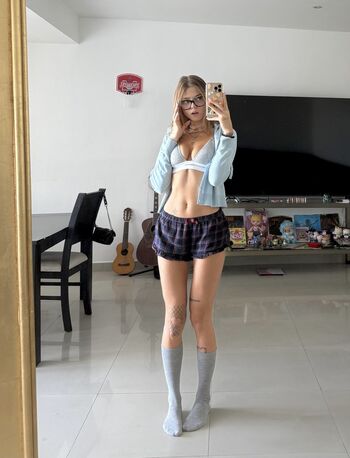 Sttaringart/ leaked private content