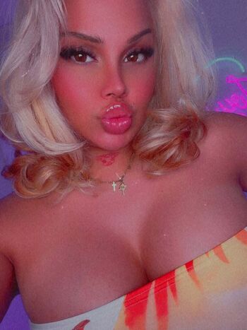 Ivysky leaked private content