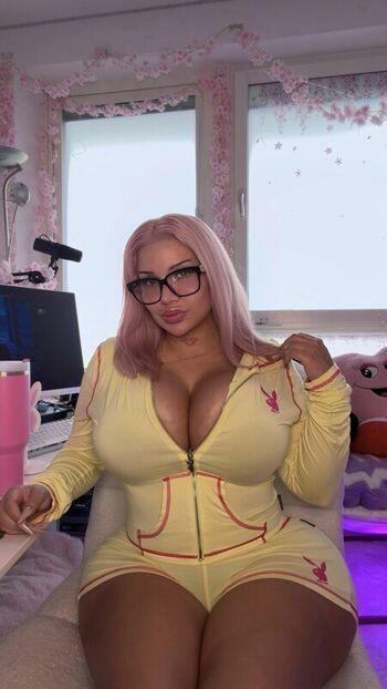 Ivysky leaked private content