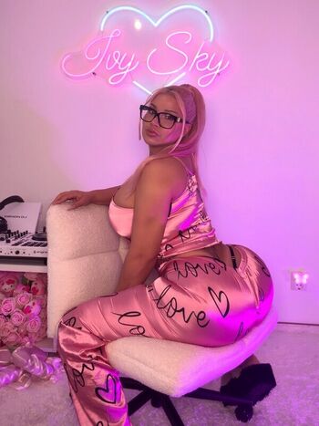 Ivysky leaked private content