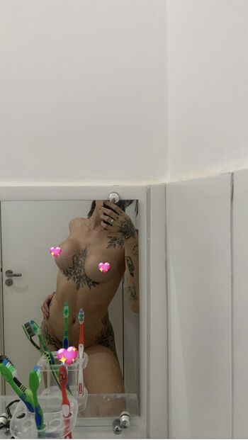 Haesicks / leaked private content