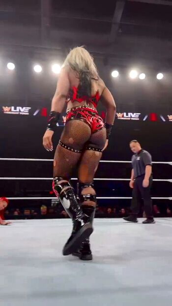 Deinesivlia leaked private content