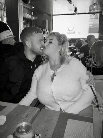 Haesicks / leaked private content