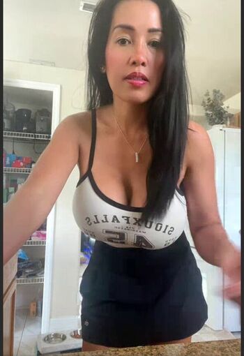 Jenjen leaked private content