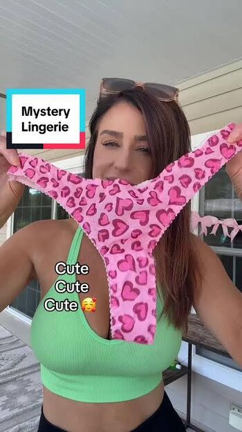 Missglados dieamelie/ leaked private content